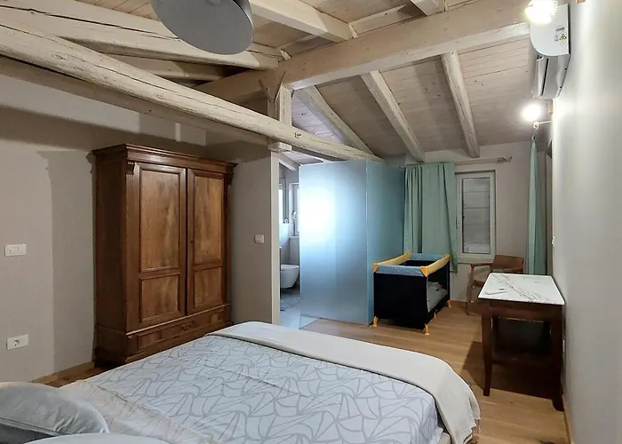Vila Skarlanija, Umag