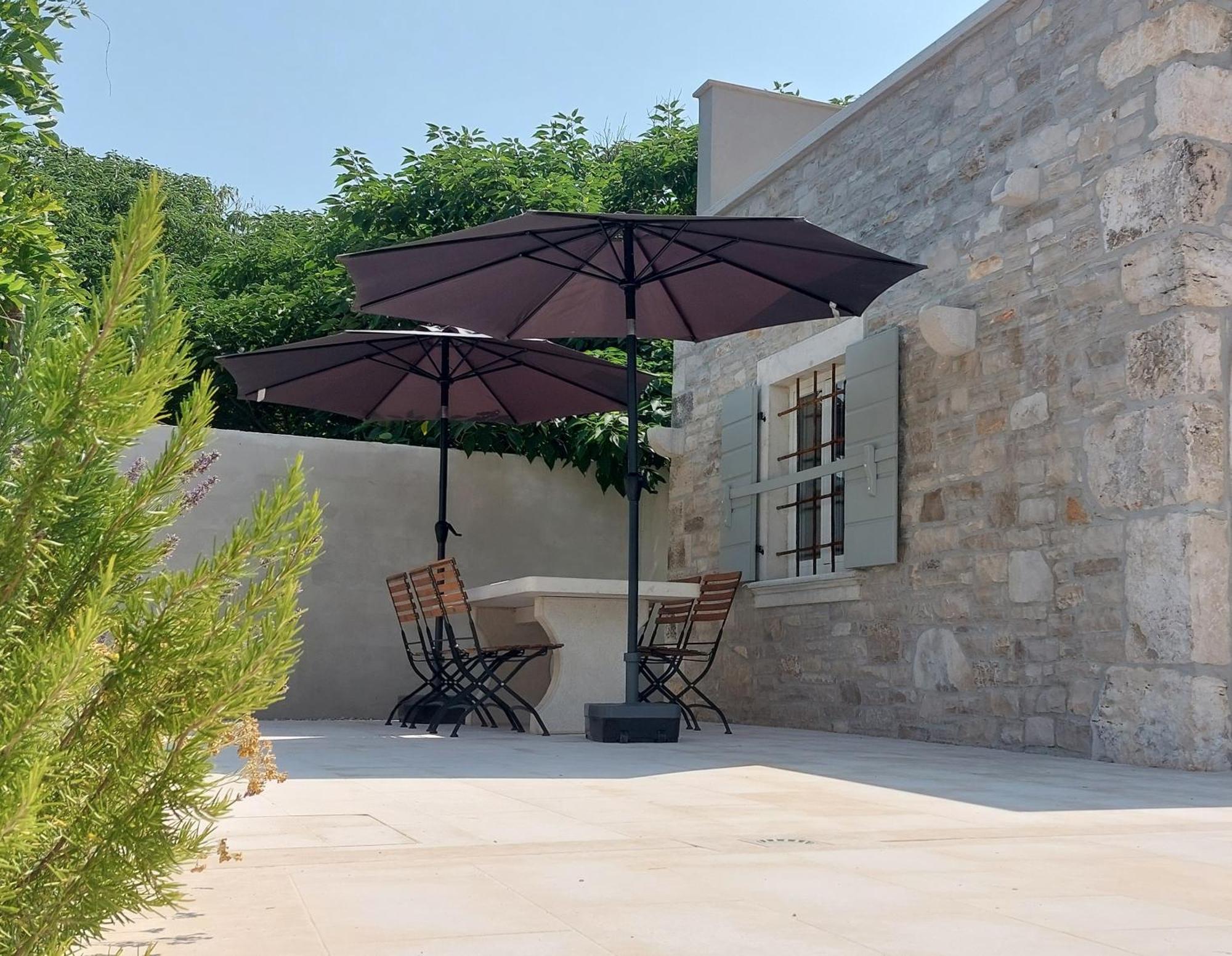 Skarlanija, Umag Villa *