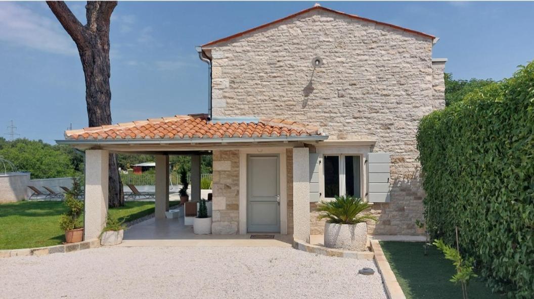 Skarlanija, Umag *